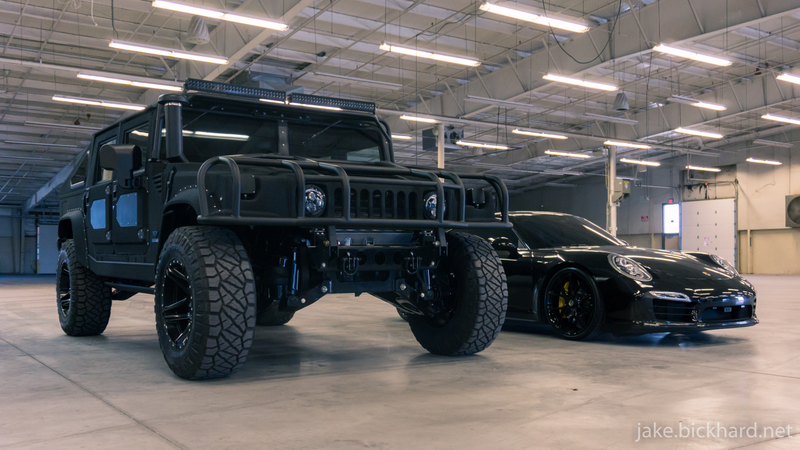 Illustration for article titled Neat thing: Mil-Spec Hummer H1 (also 911 Turbo and TT Huracan)
